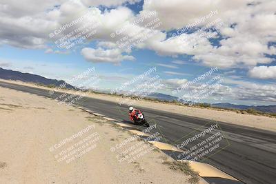 media/Nov-16-2025-Race Pace (Sun) [[8c5fa54630]]/Verified Riders/6-Turn 10 Inside (1145am)/